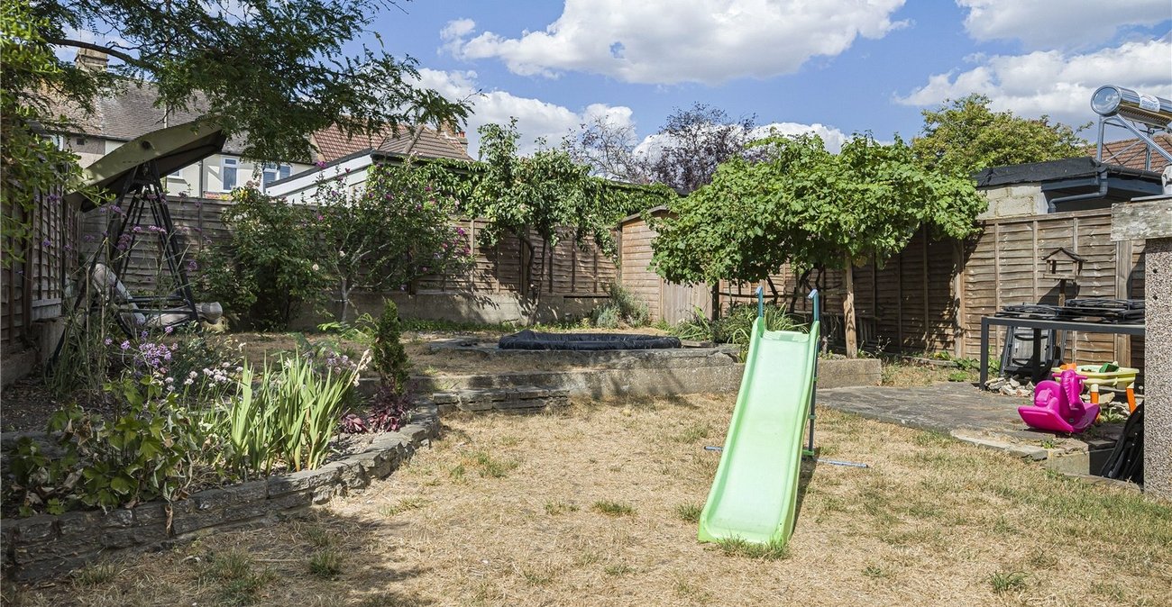 3 bedroom house for sale in Crayford | Robinson Jackson