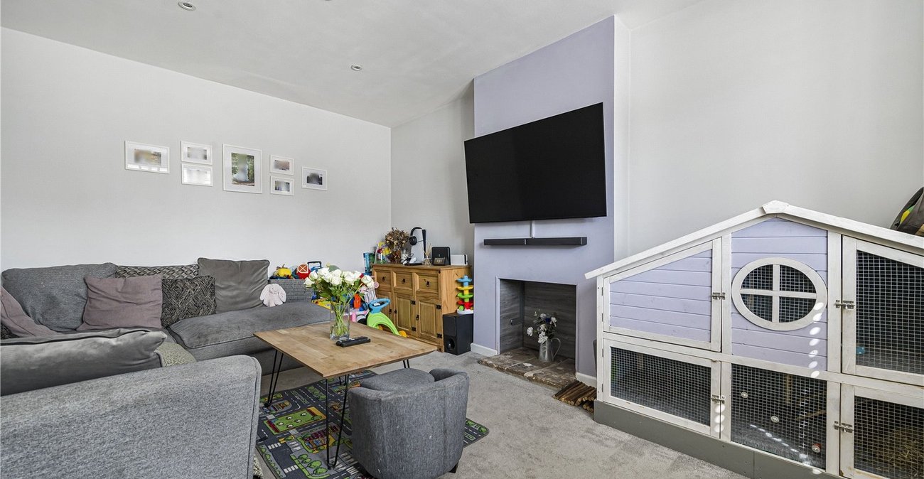 3 bedroom house for sale in Crayford | Robinson Jackson
