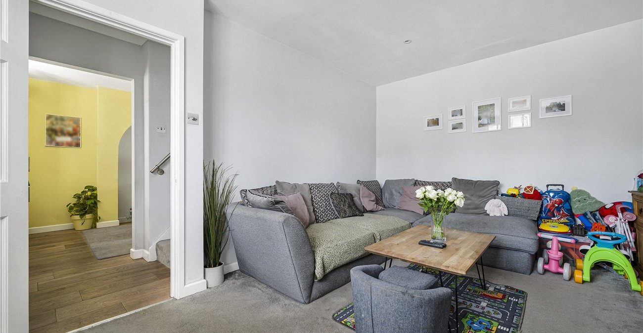 3 bedroom house for sale in Crayford | Robinson Jackson