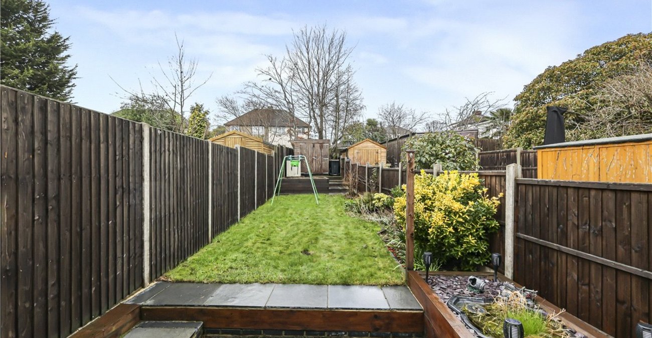 2 bedroom property for sale in Orpington | Robinson Jackson