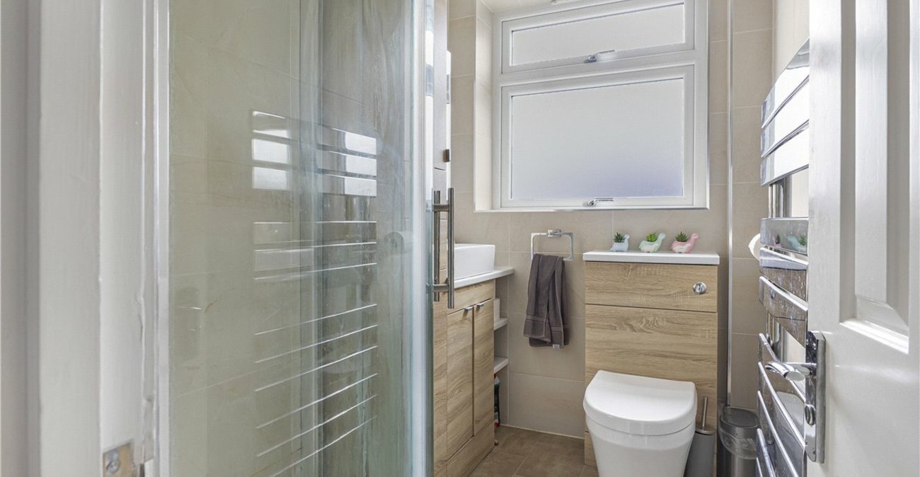 2 bedroom property for sale in Orpington | Robinson Jackson