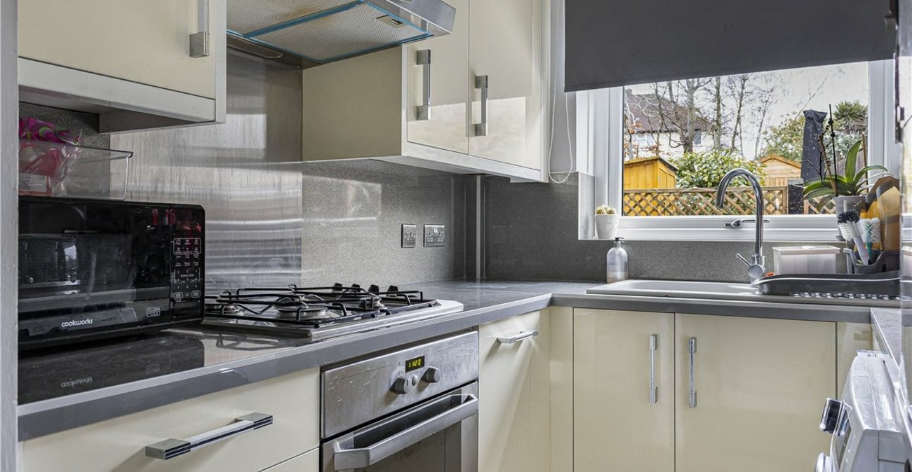 2 bedroom property for sale in Orpington | Robinson Jackson