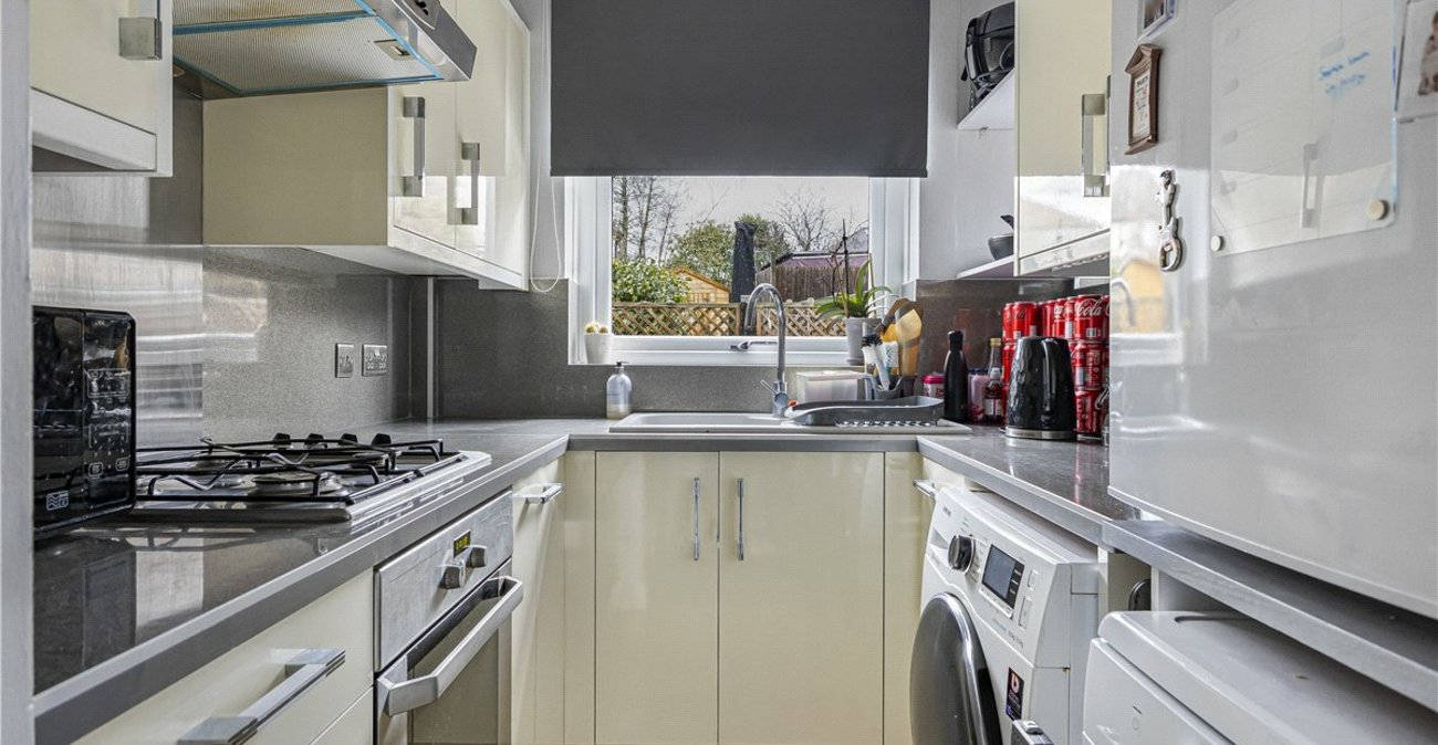 2 bedroom property for sale in Orpington | Robinson Jackson