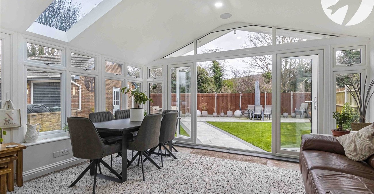 5 bedroom house for sale in Greenhithe | Robinson Jackson