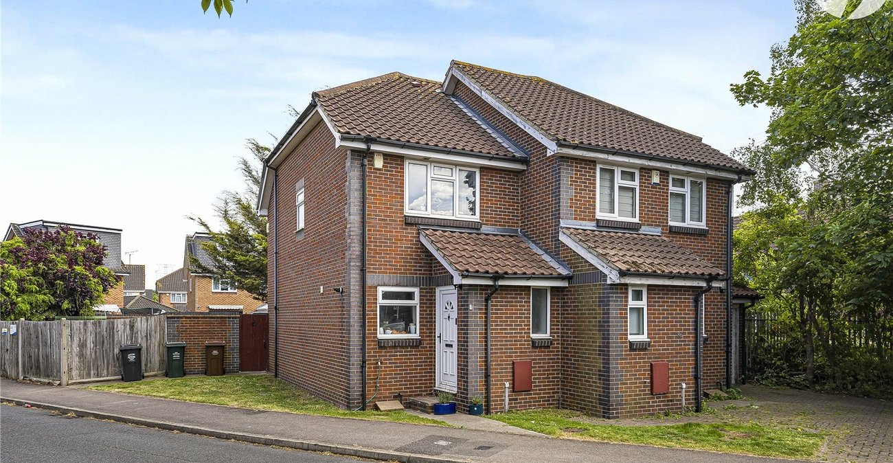 2 bedroom house for sale in Dartford | Robinson Jackson