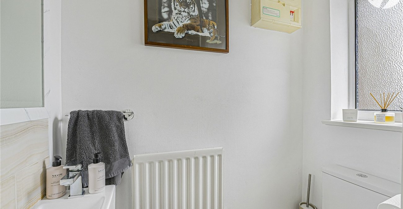 2 bedroom house for sale in Dartford | Robinson Jackson