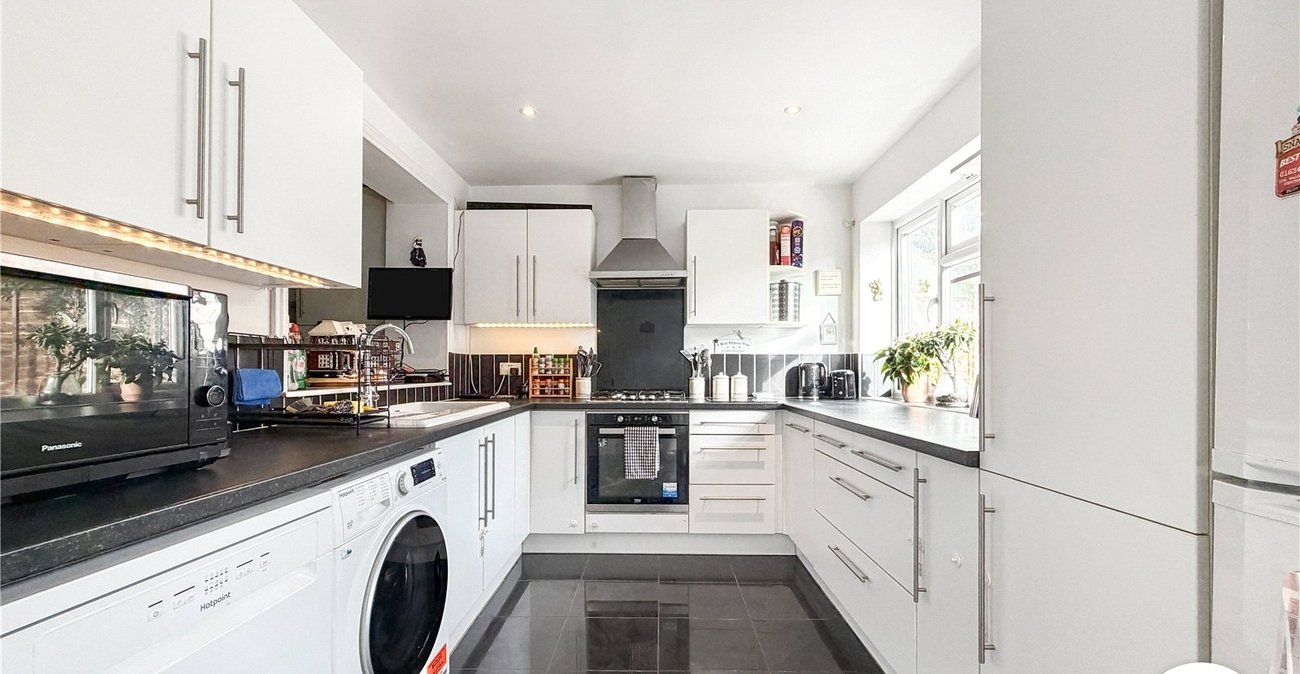 3 bedroom house for sale in Rochester | Robinson Michael & Jackson
