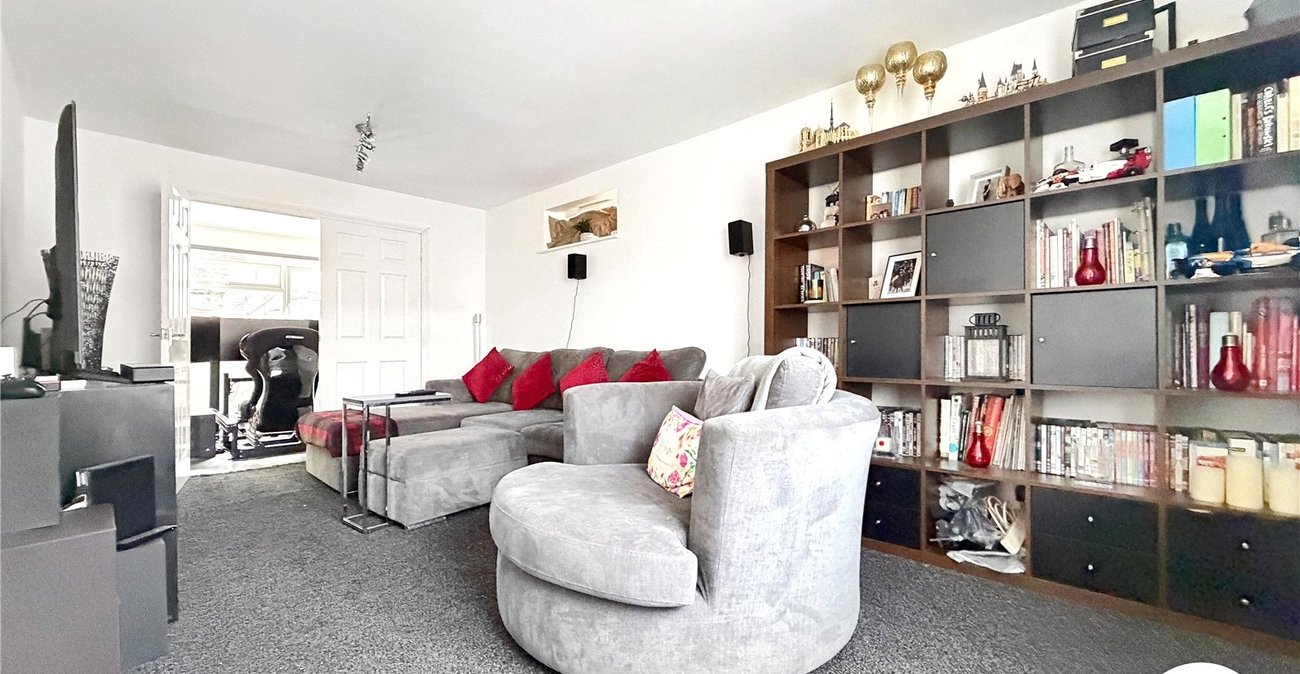 3 bedroom house for sale in Rochester | Robinson Michael & Jackson