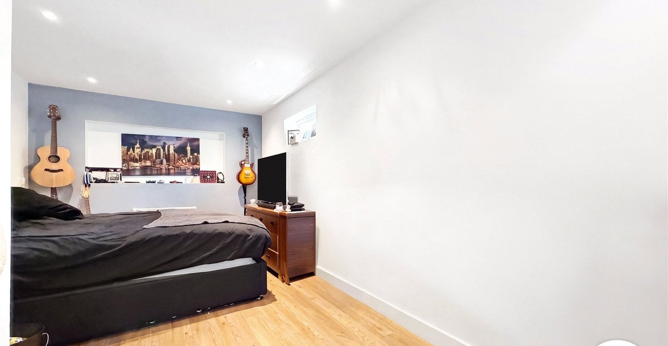 3 bedroom house for sale in Rochester | Robinson Michael & Jackson
