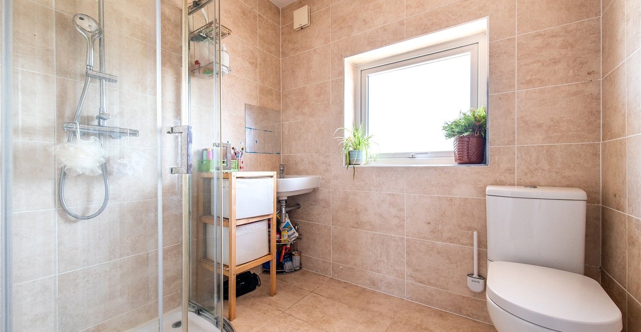 4 bedroom house for sale in Gravesend | Robinson Michael & Jackson