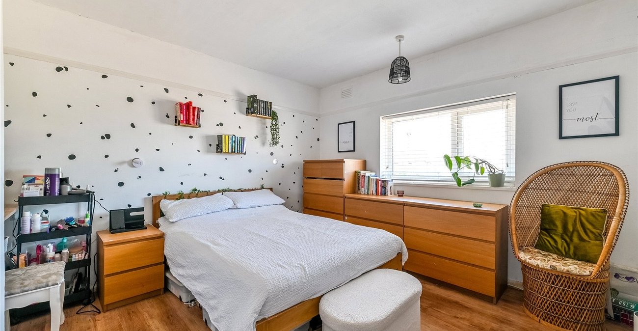 4 bedroom house for sale in Gravesend | Robinson Michael & Jackson