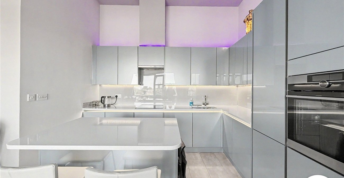 2 bedroom property for sale in Chatham | Robinson Michael & Jackson