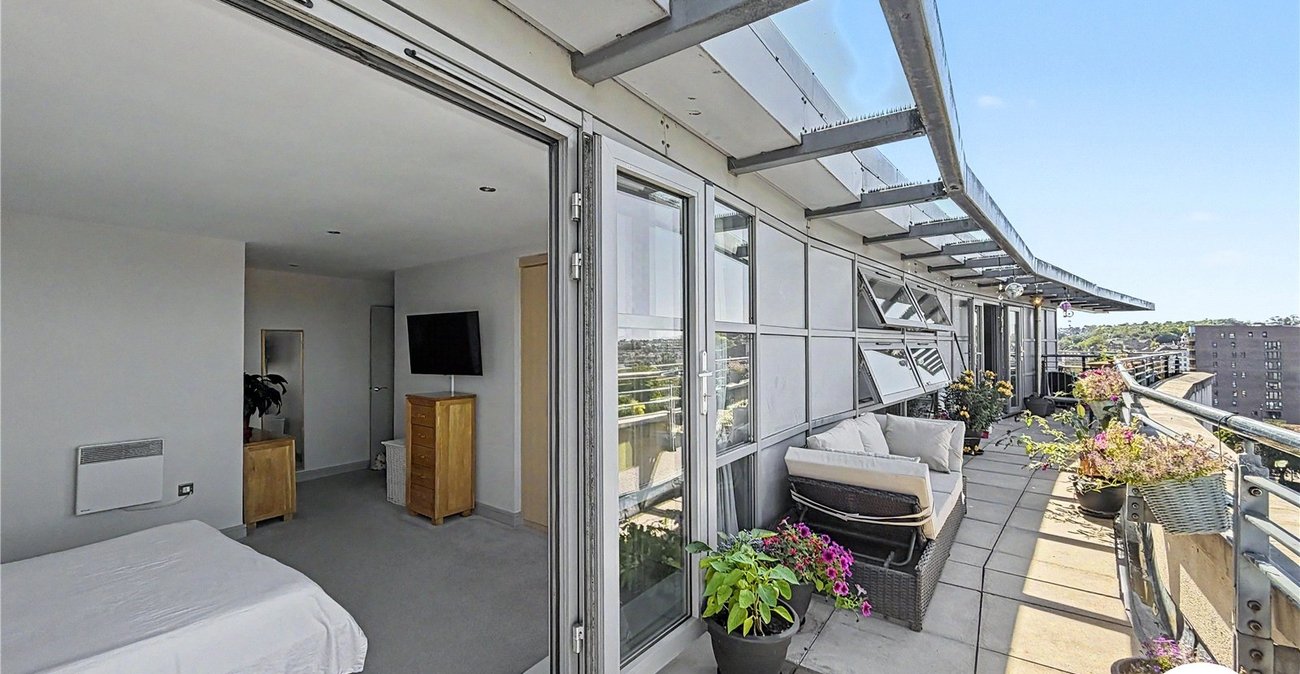 2 bedroom property for sale in Chatham | Robinson Michael & Jackson