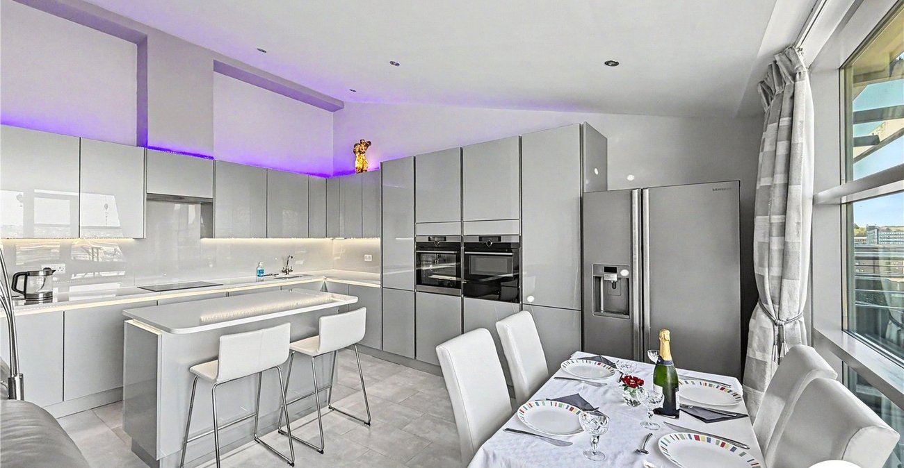 2 bedroom property for sale in Chatham | Robinson Michael & Jackson