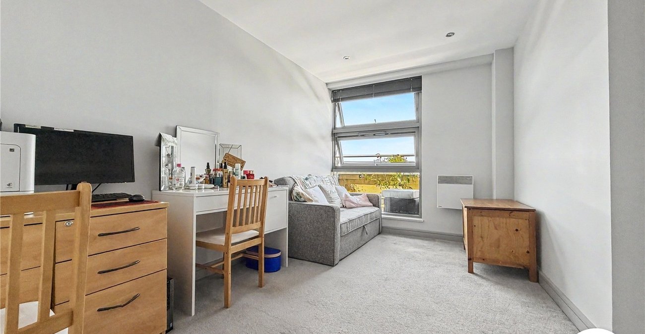 2 bedroom property for sale in Chatham | Robinson Michael & Jackson