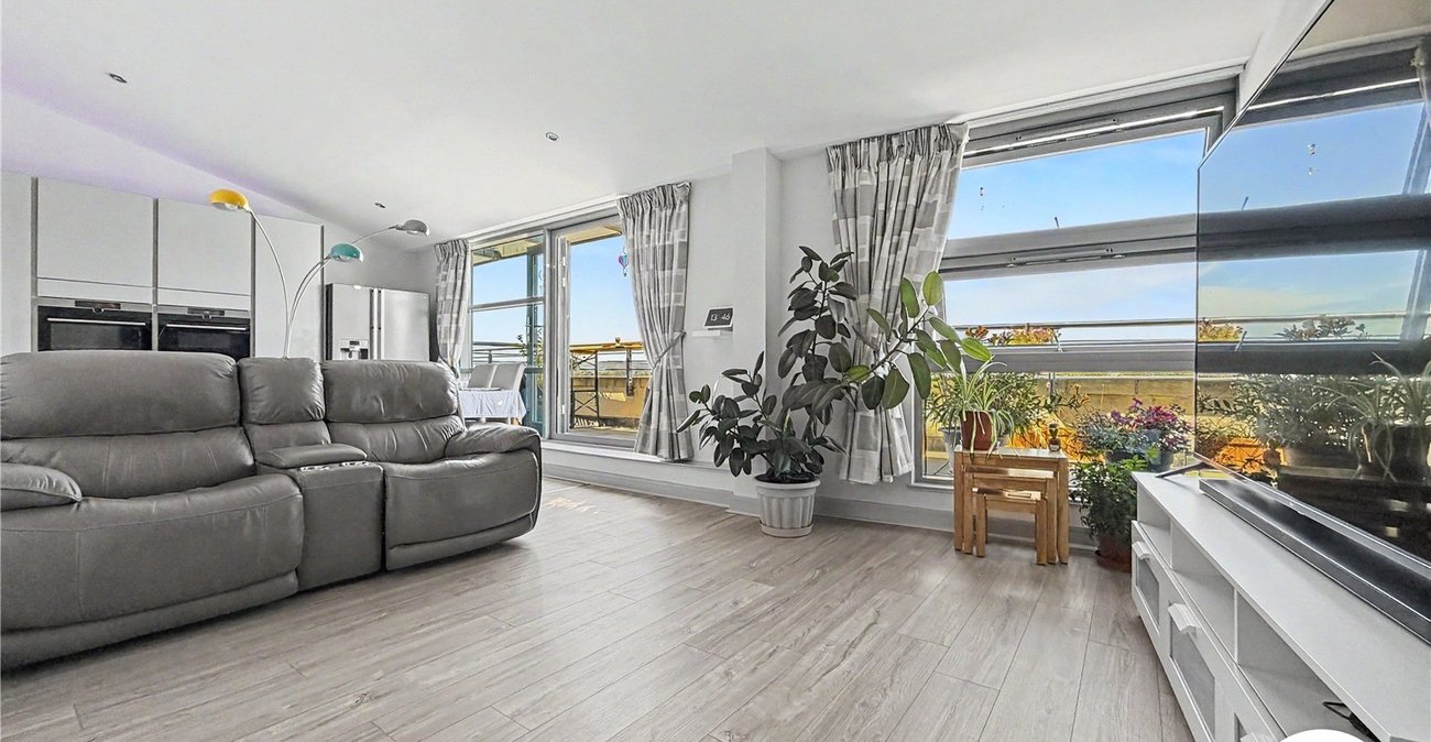 2 bedroom property for sale in Chatham | Robinson Michael & Jackson