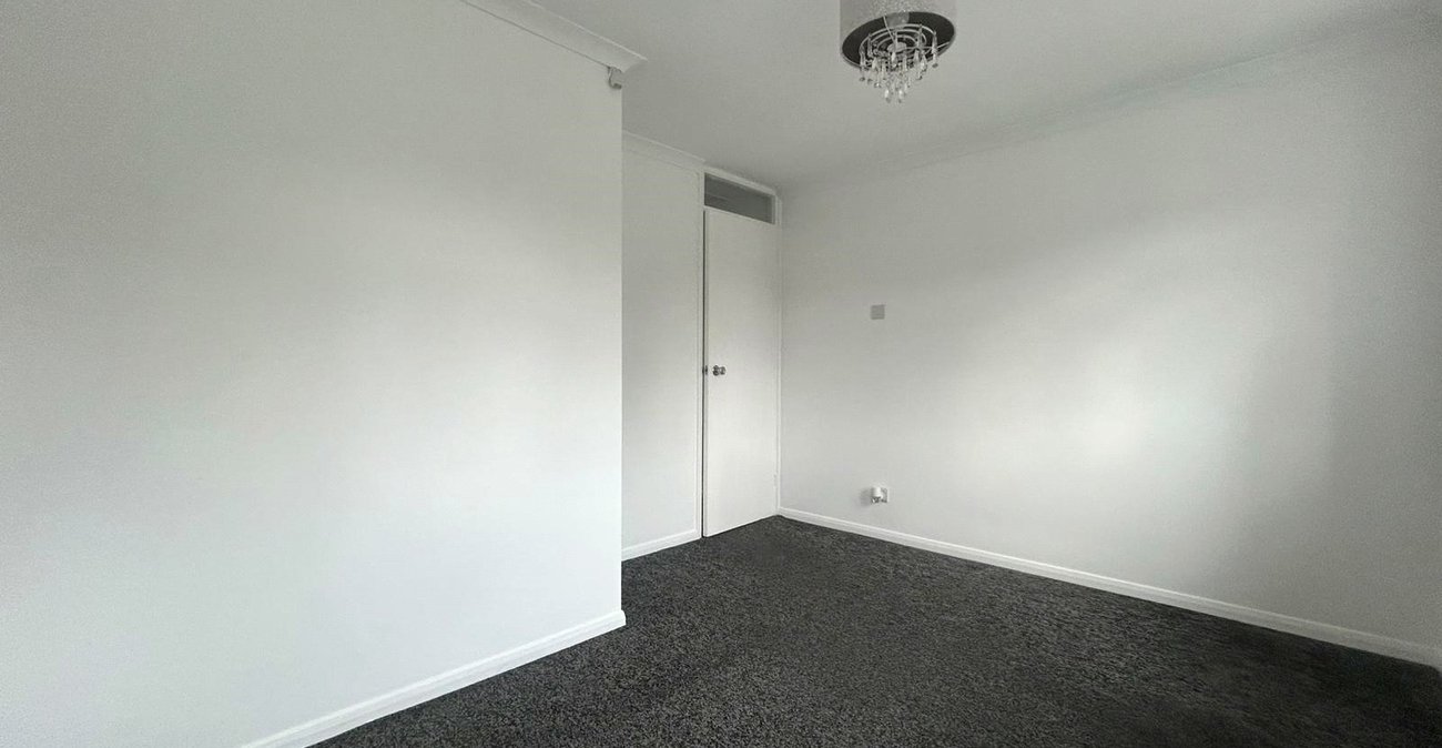 2 bedroom house for sale in Walderslade | Robinson Michael & Jackson