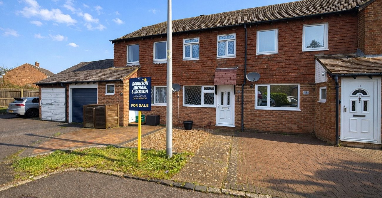 2 bedroom house for sale in Walderslade | Robinson Michael & Jackson