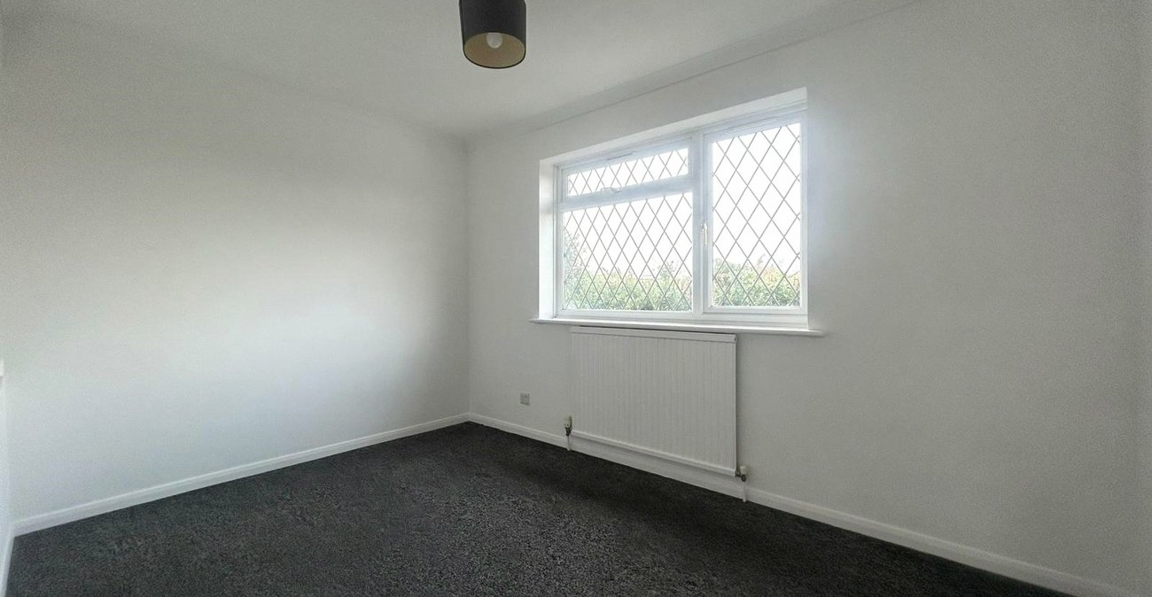 2 bedroom house for sale in Walderslade | Robinson Michael & Jackson