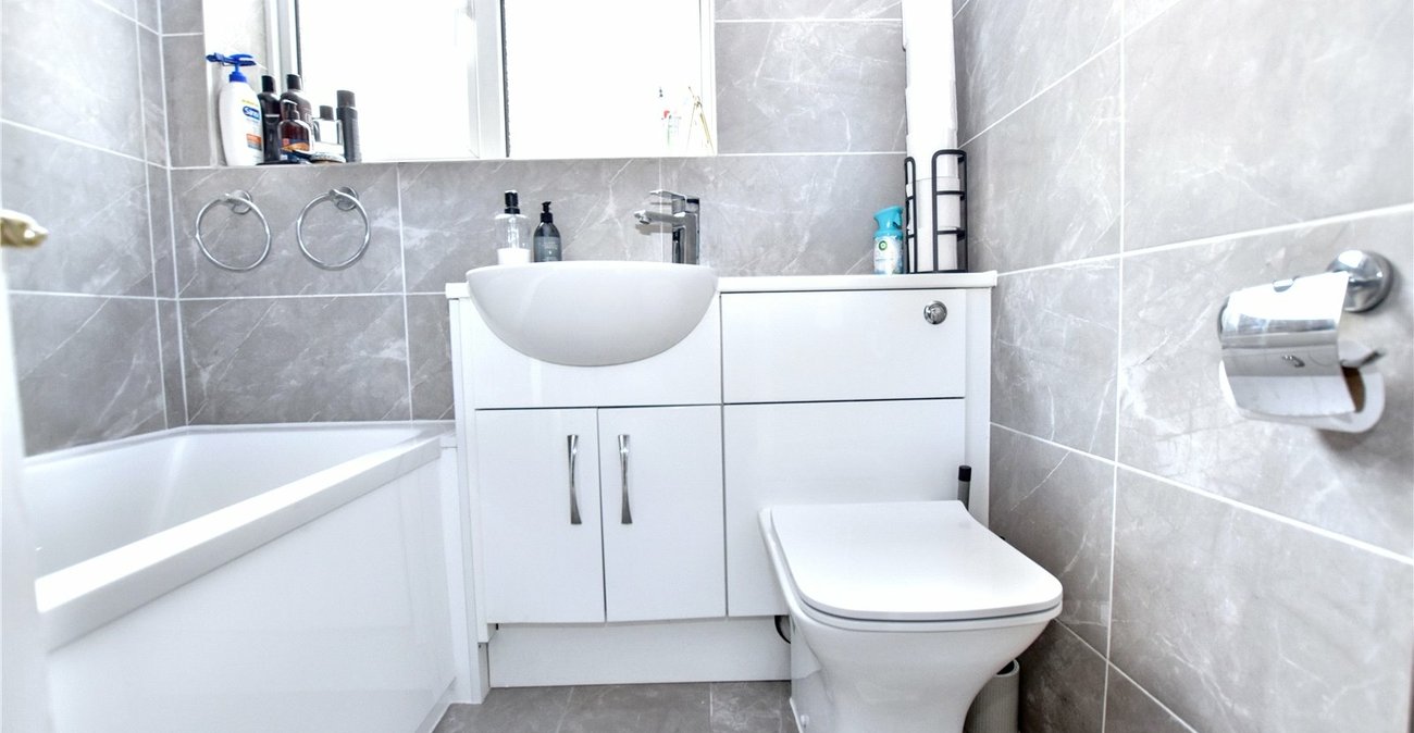2 bedroom property for sale in Bexleyheath | Robinson Jackson