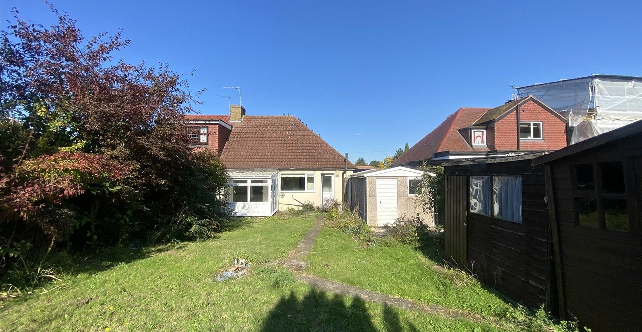 2 bedroom bungalow for sale in Sidcup | Robinson Jackson