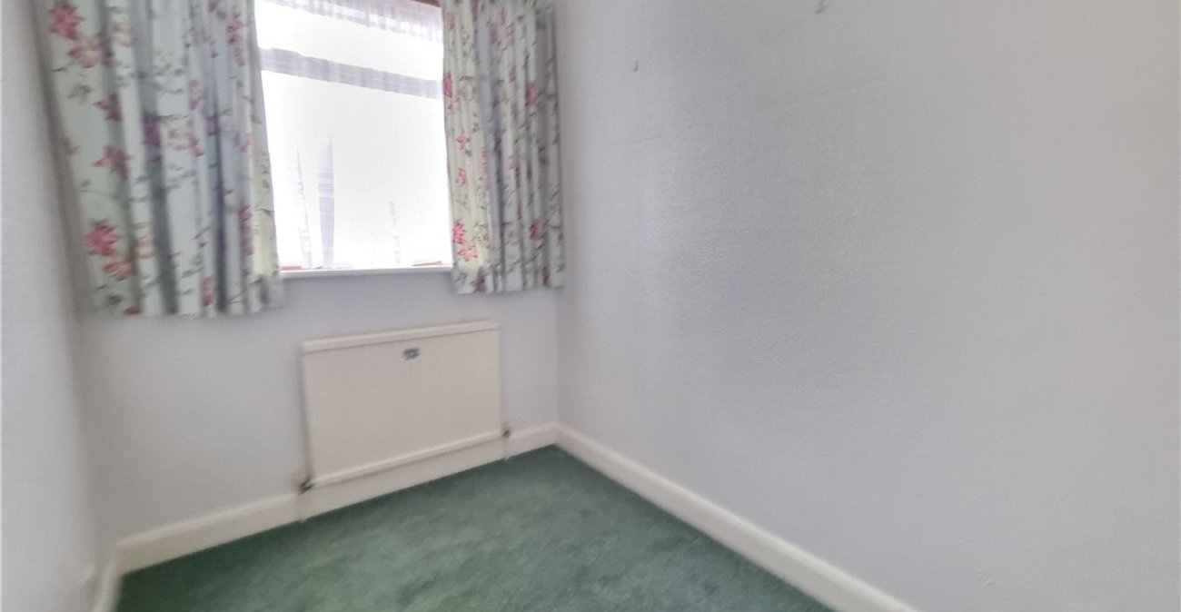 3 bedroom house for sale in Farnborough | Robinson Jackson