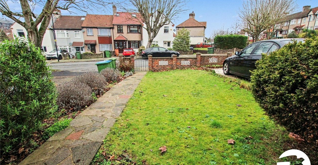 3 bedroom house for sale in Abbey Wood | Robinson Jackson