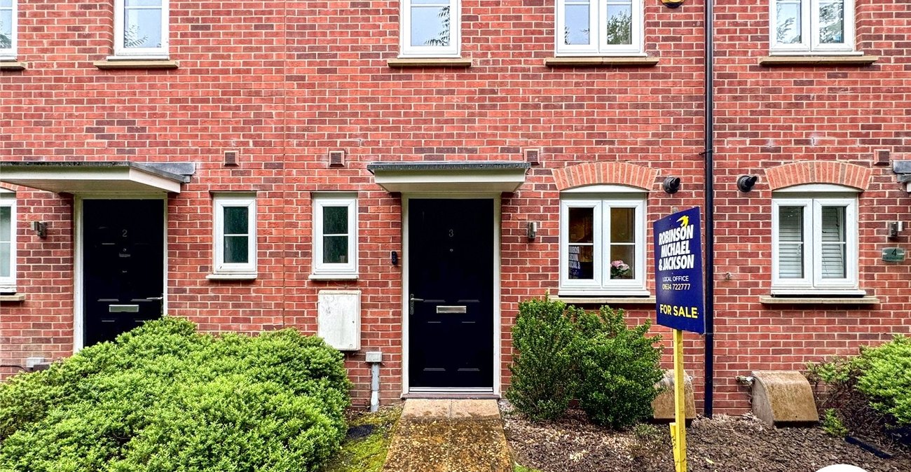 2 bedroom house for sale in Maidstone | Robinson Michael & Jackson
