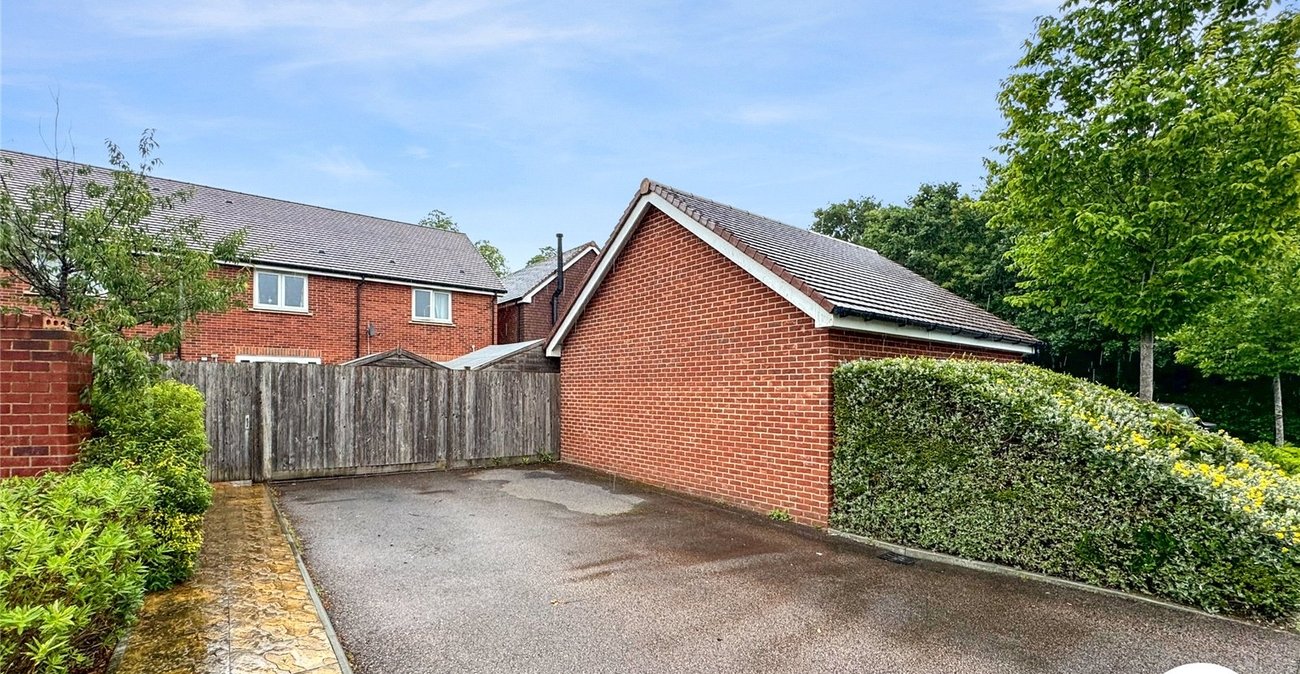 2 bedroom house for sale in Maidstone | Robinson Michael & Jackson