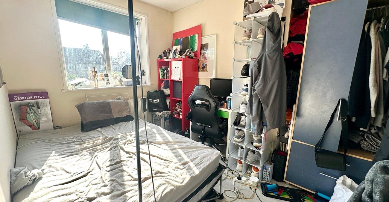 3 bedroom house for sale in London | Robinson Jackson