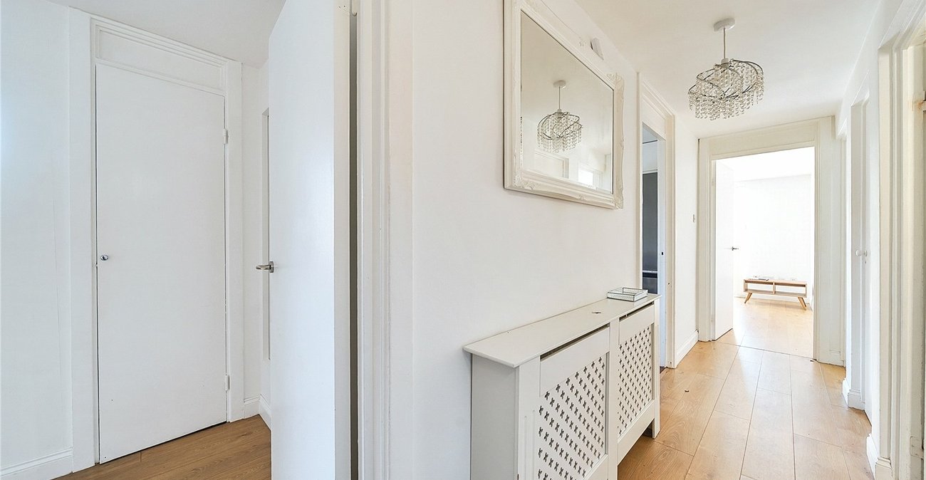 2 bedroom property for sale in  | Robinson Jackson