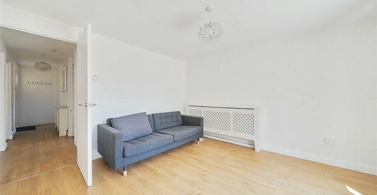 2 bedroom property for sale in  | Robinson Jackson