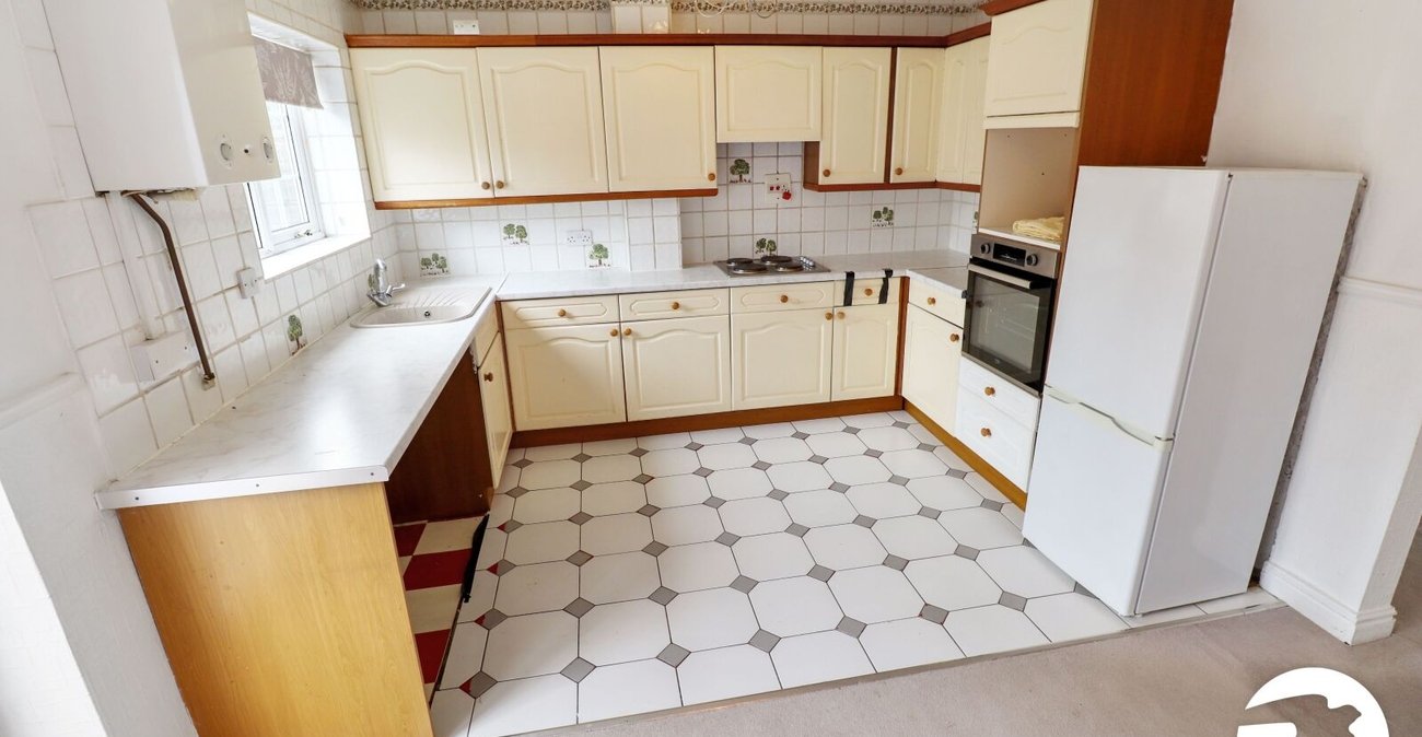 2 bedroom house for sale in London | Robinson Jackson