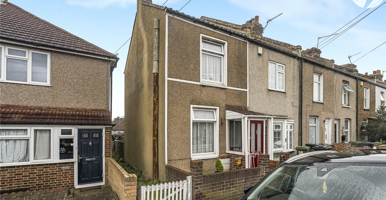 2 bedroom house for sale in Dartford | Robinson Jackson