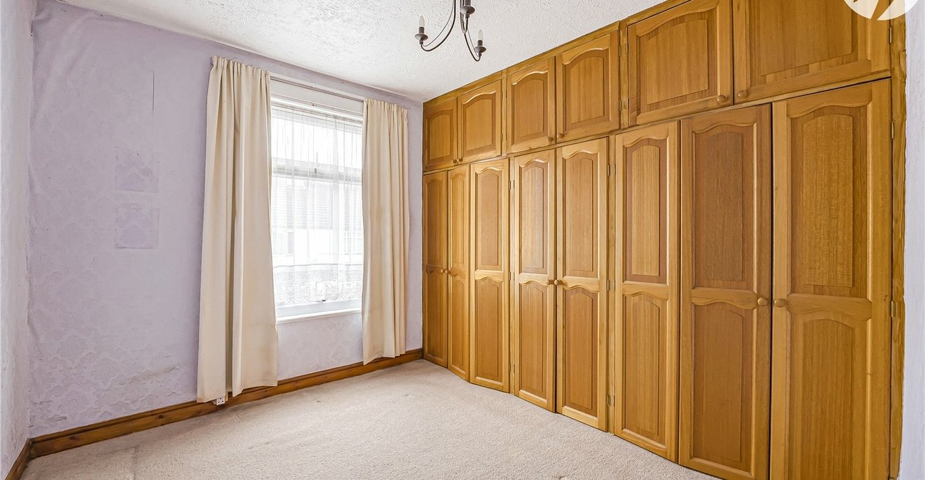 2 bedroom house for sale in Dartford | Robinson Jackson