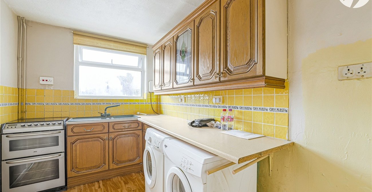 2 bedroom house for sale in Dartford | Robinson Jackson
