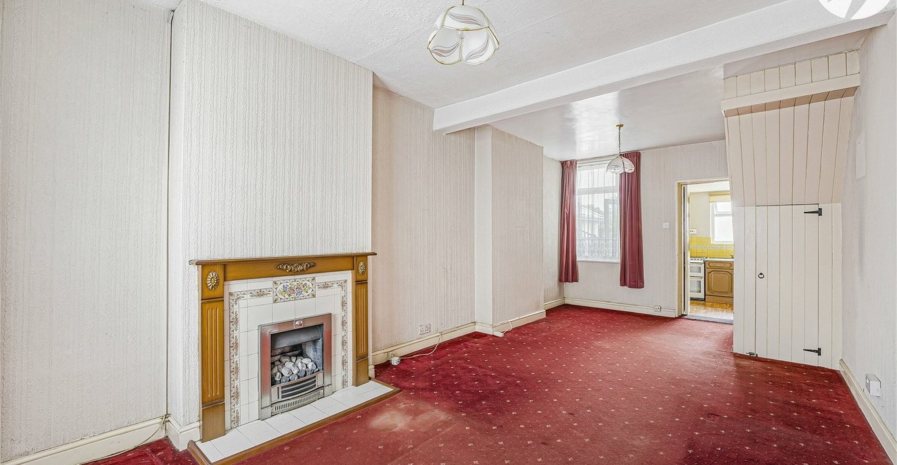 2 bedroom house for sale in Dartford | Robinson Jackson