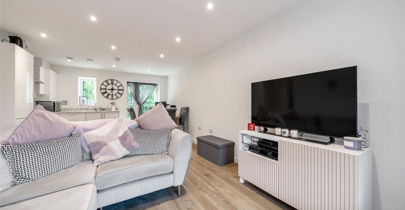 1 bedroom property for sale in Swanscombe | Robinson Jackson