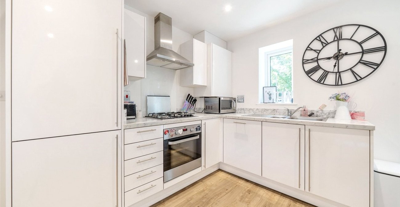 1 bedroom property for sale in Swanscombe | Robinson Jackson