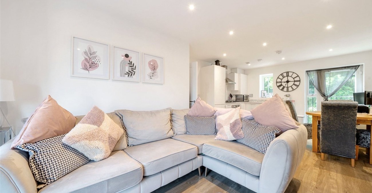 1 bedroom property for sale in Swanscombe | Robinson Jackson