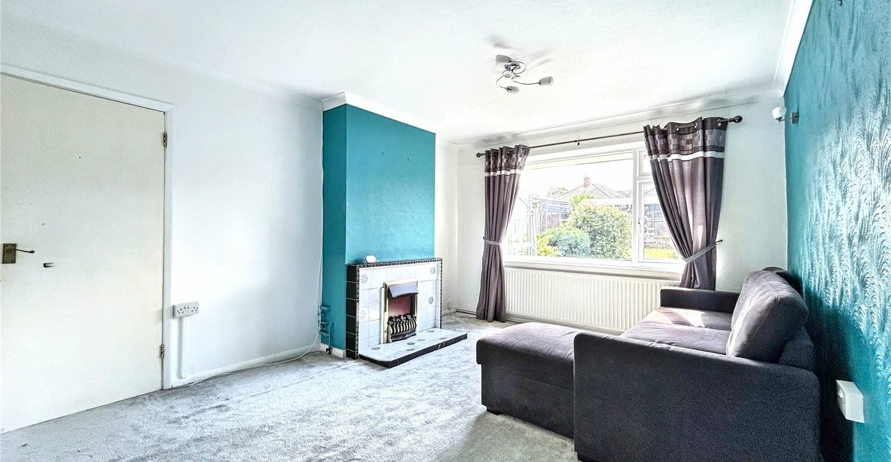 2 bedroom bungalow for sale in Rainham | Robinson Michael & Jackson