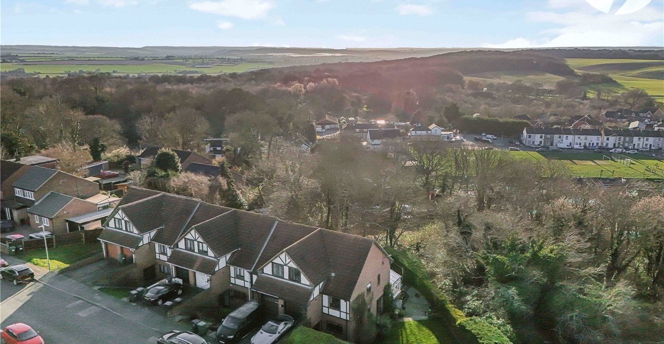 4 bedroom house for sale in Bean | Robinson Jackson