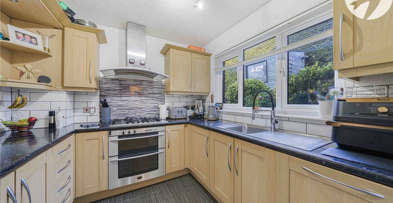4 bedroom house for sale in Bean | Robinson Jackson