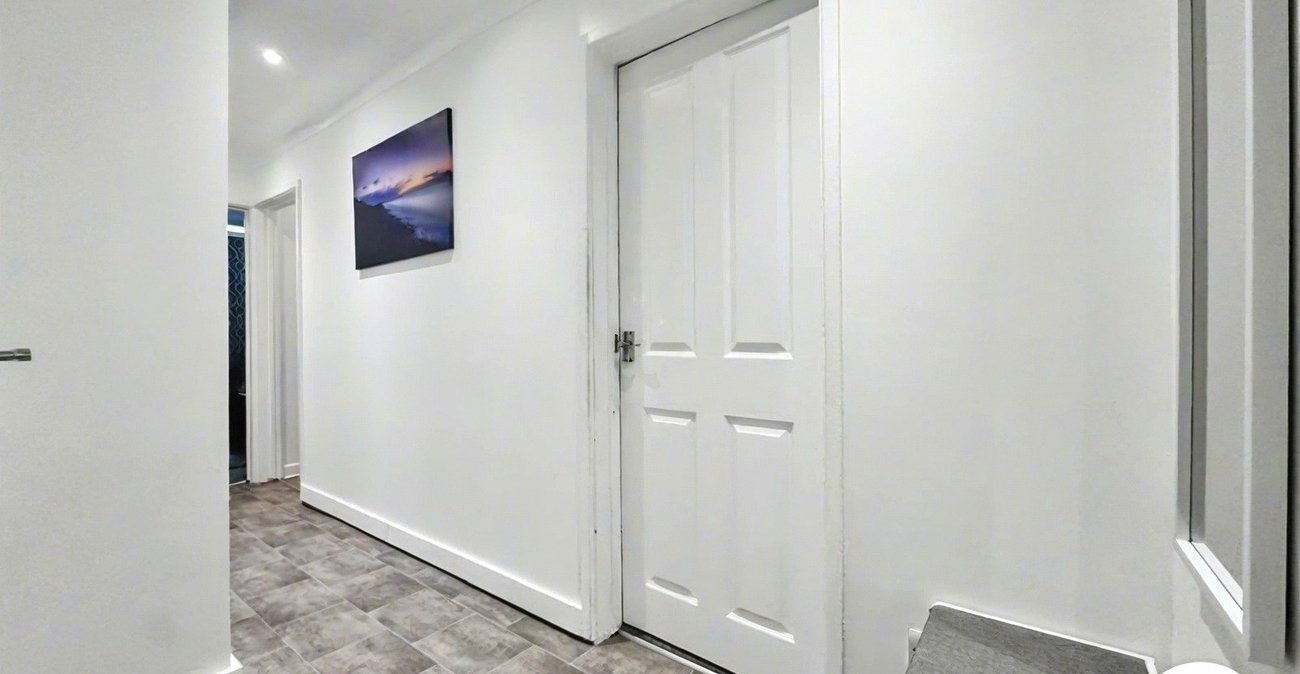 1 bedroom property for sale in Chatham | Robinson Michael & Jackson