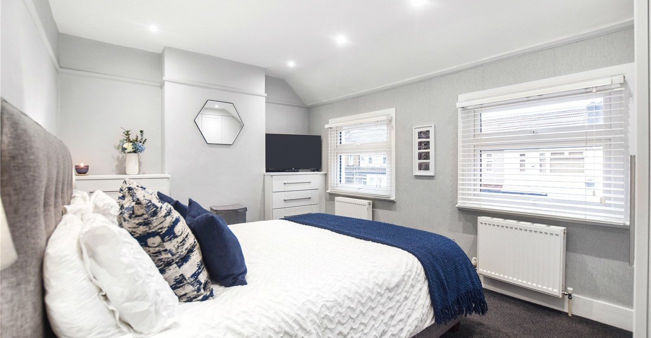 2 bedroom house for sale in Bexley | Robinson Jackson