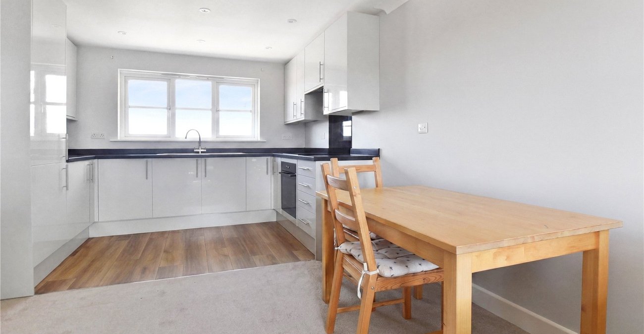 2 bedroom property for sale in Bexley | Robinson Jackson