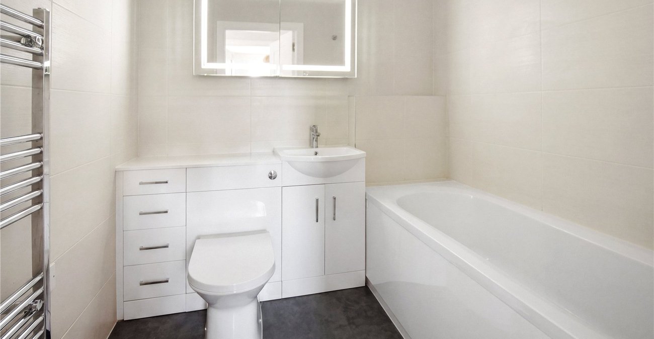 2 bedroom property for sale in Bexley | Robinson Jackson