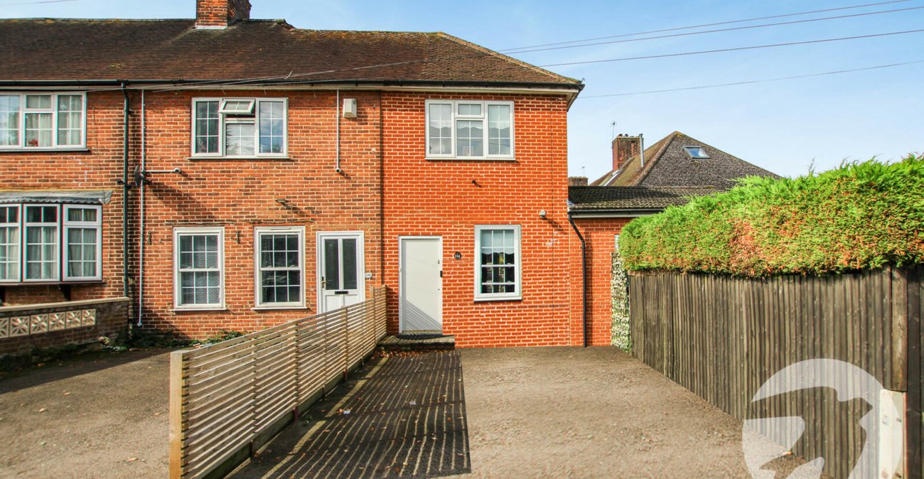 2 bedroom house for sale in Mottingham | Robinson Jackson