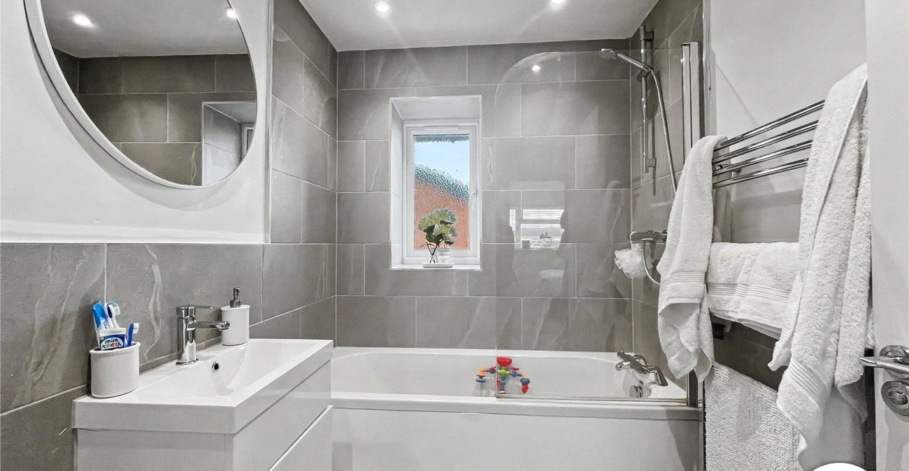 2 bedroom house for sale in Sittingbourne | Robinson Michael & Jackson