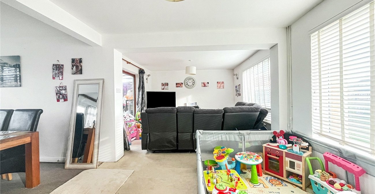 2 bedroom house for sale in Sittingbourne | Robinson Michael & Jackson